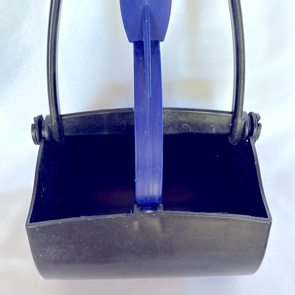 Gently Used UPSKY Dog Poop Scooper Black & Blue - Picture 2 of 9